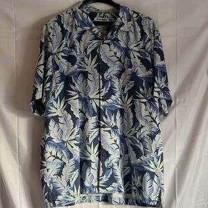 Tommy Bahama Men's Short Sleeve 70% Silk Blue Hawaiian Pattern Size X Large EUC